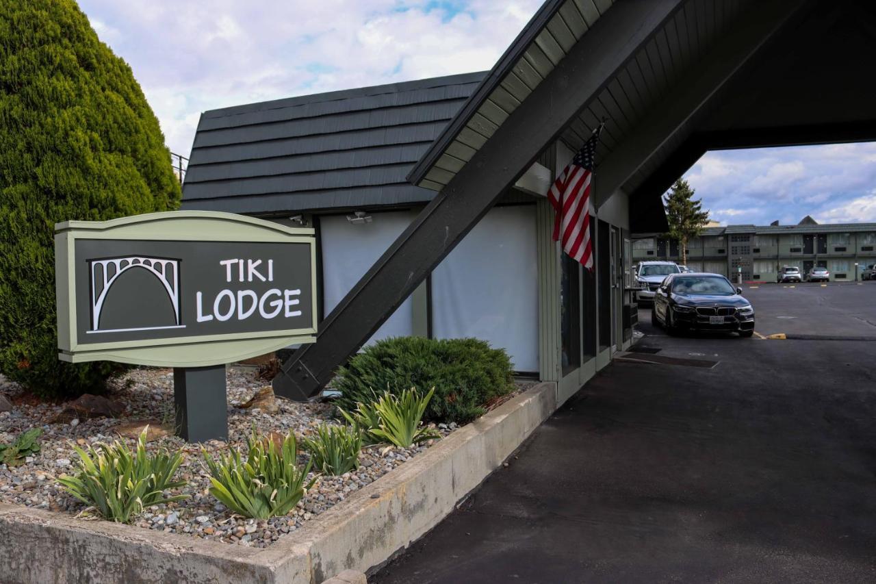 Tiki Lodge Motel Σποκάν Εξωτερικό φωτογραφία